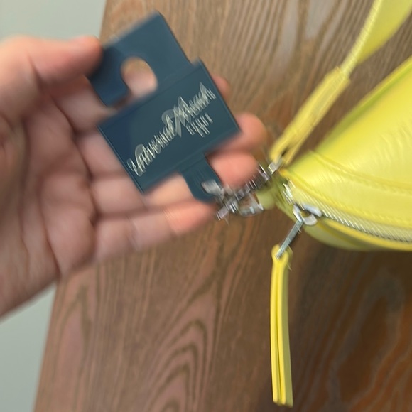 Universal Thread Yellow Crossbody Bag - Picture 3 of 7